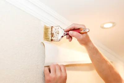 Pose de papier peint à Chérancé — revêtements muraux et toiles de verre